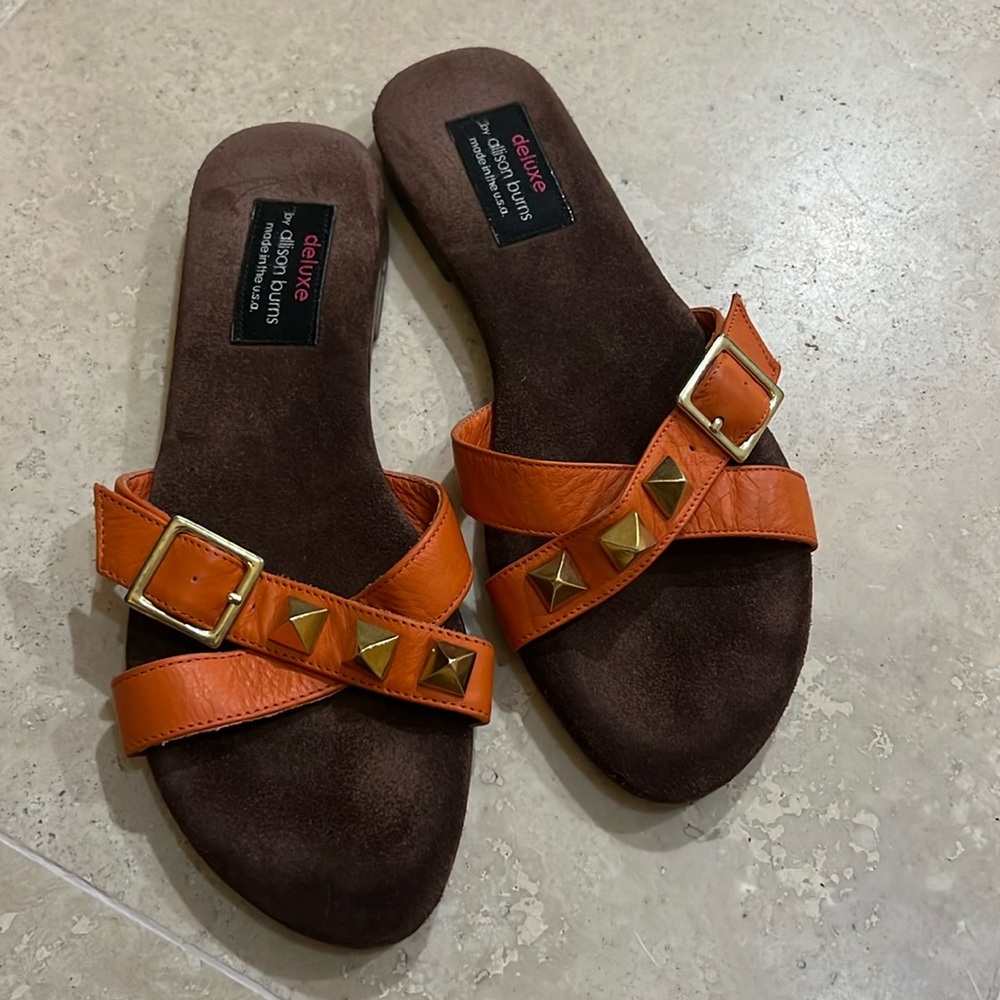 🔥☄️deluxe by Allison Burns Orange Studded Leather Slide. 7
